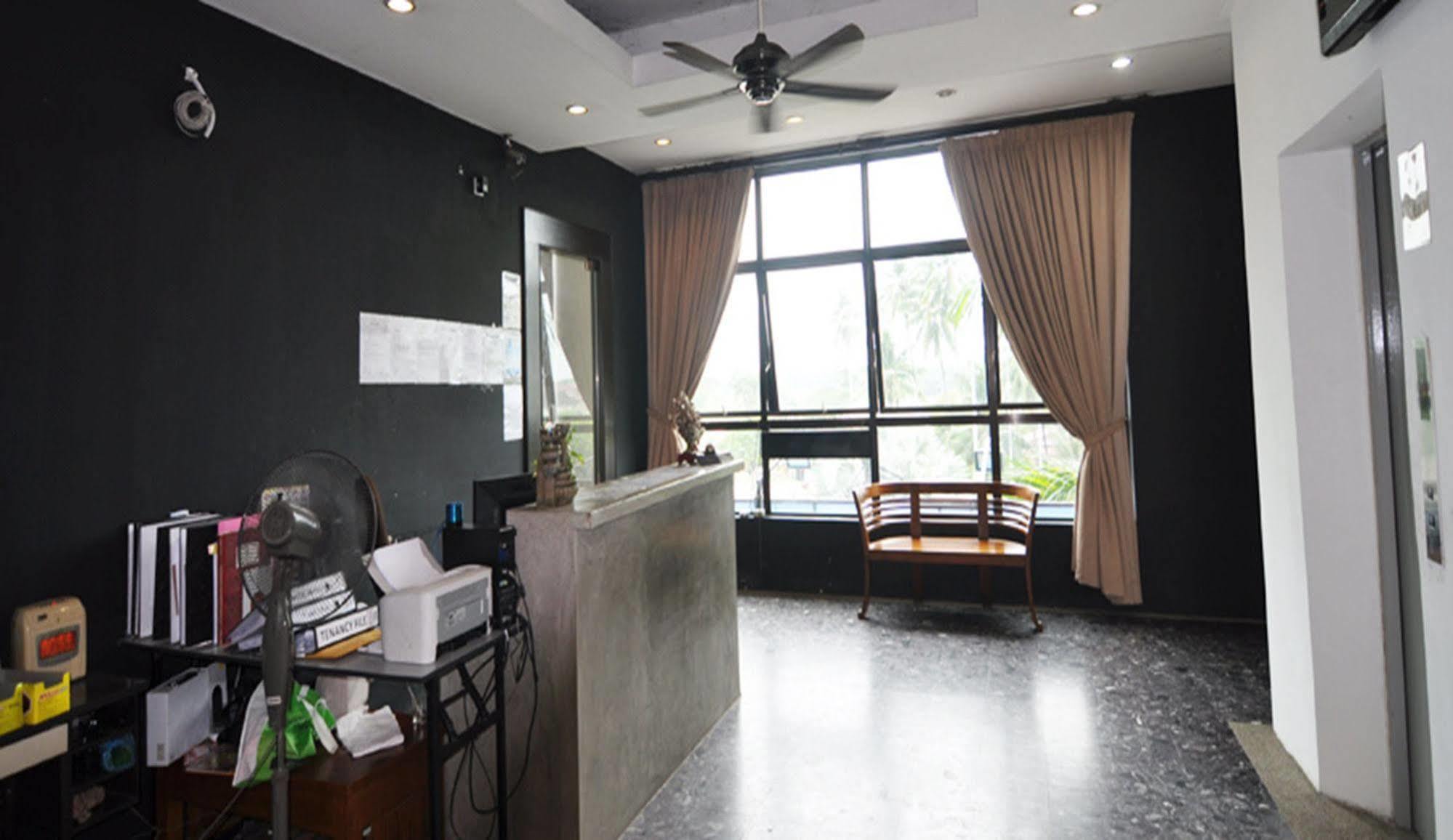 Hotel Zamburger Sg Bakap Kampong Gurun Ngoại thất bức ảnh