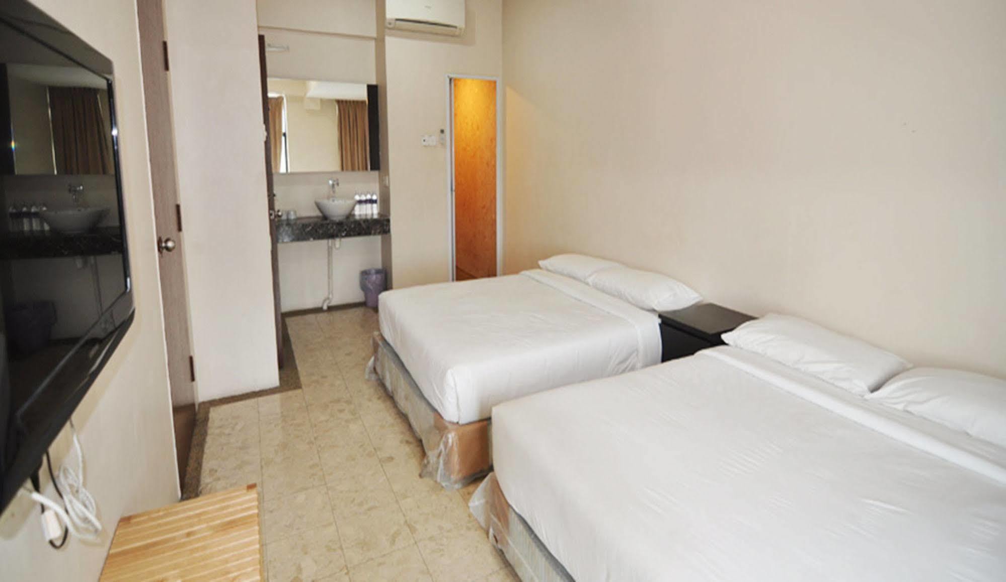 Hotel Zamburger Sg Bakap Kampong Gurun Ngoại thất bức ảnh