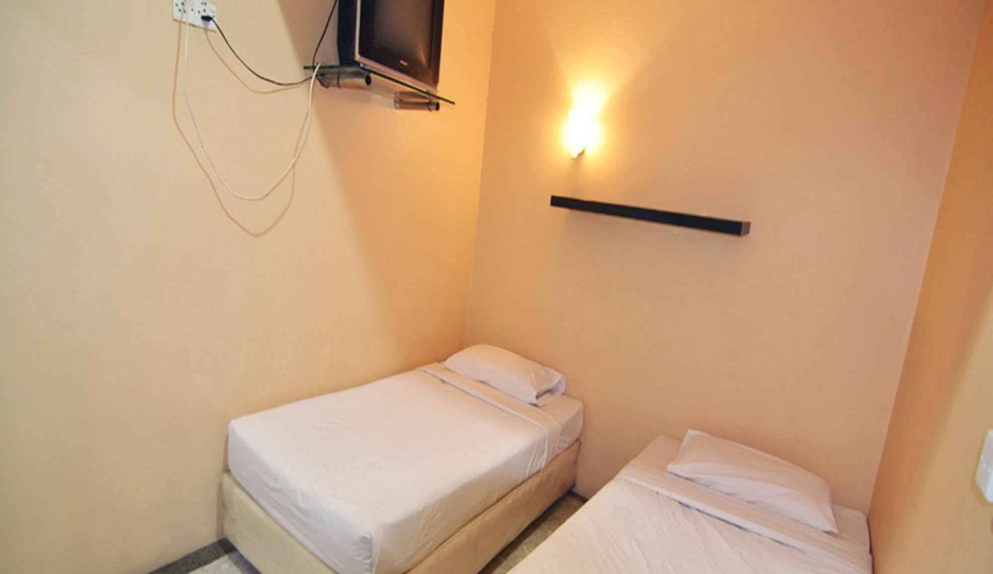 Hotel Zamburger Sg Bakap Kampong Gurun Ngoại thất bức ảnh